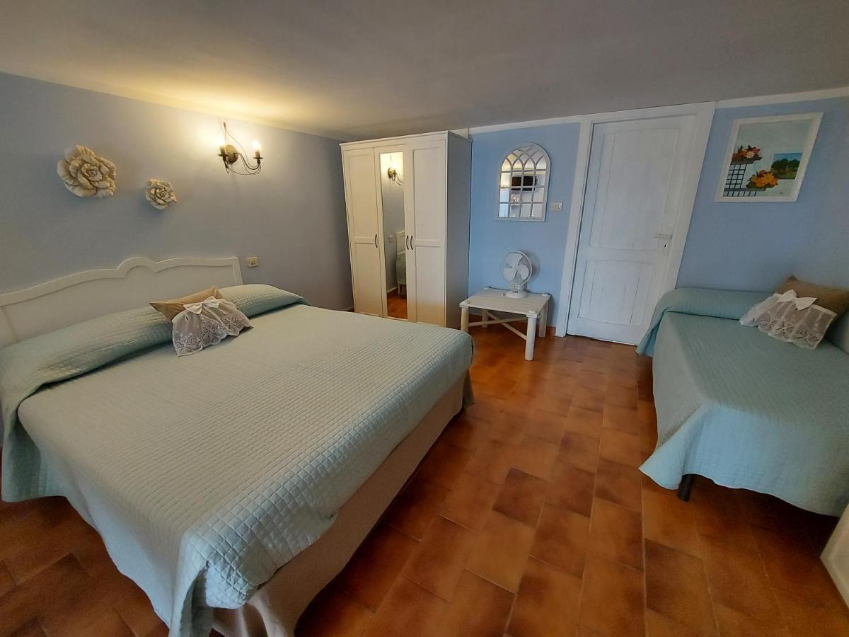 Casa Vacanza Fiori Di Maggio 풀사노 외부 사진